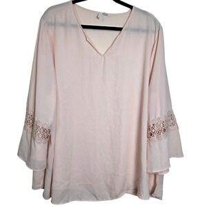 Plus Size Flowy V Neck Blouse Bell Sleeve Lace Soft Romantic 22/24W